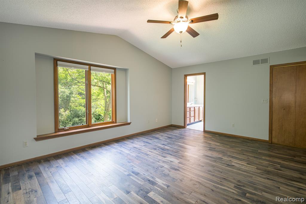 22140 River Ridge Trail, Farmington Hills, MI 48335 — Photo 11