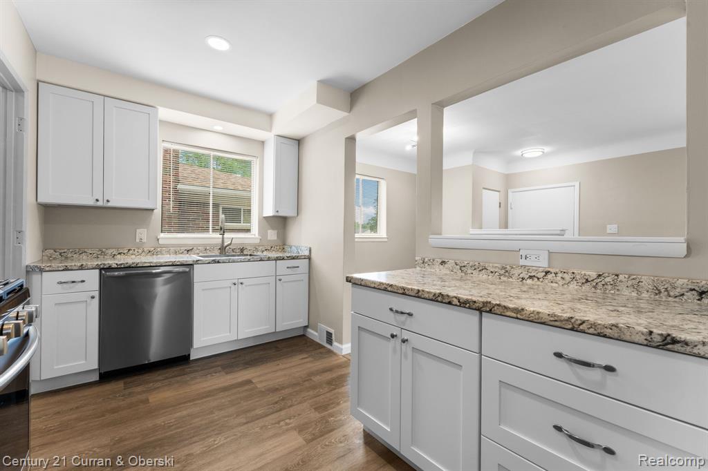 9077 Riverview Avenue, Redford, MI 48239 — Photo 17