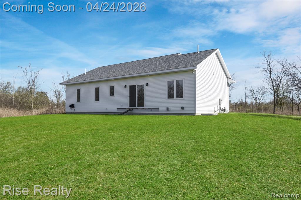 4399 E Bristol Road, Burton, MI 48519 — Photo 24