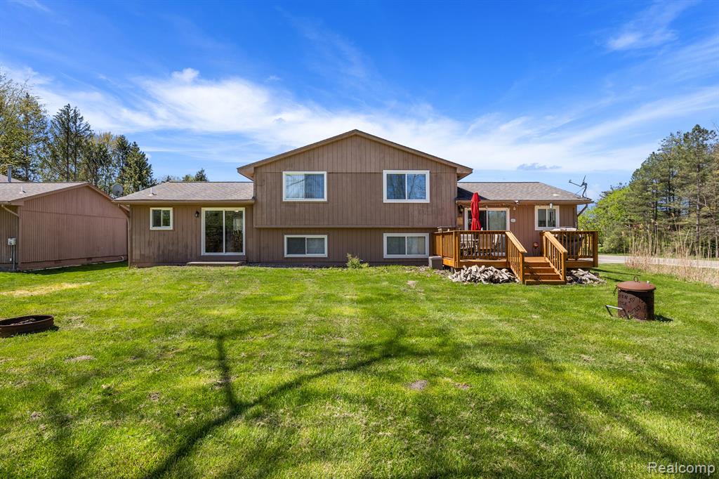 350 Oakwood Road, Ortonville, MI 48462 — Photo 4