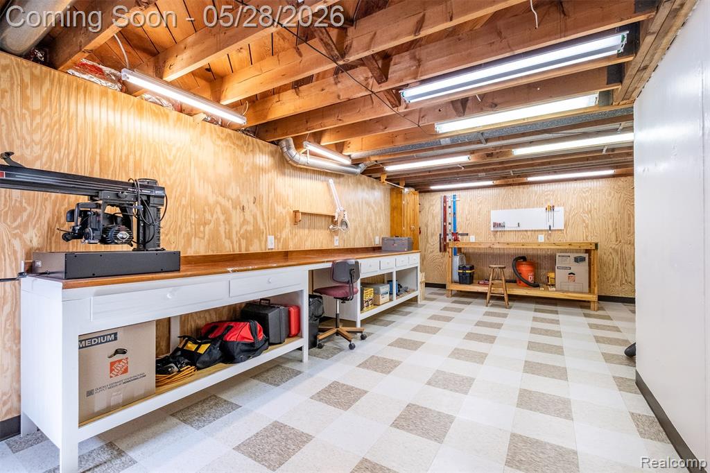 3621 Berkshire Drive, Bloomfield Hills, MI 48301 — Photo 40