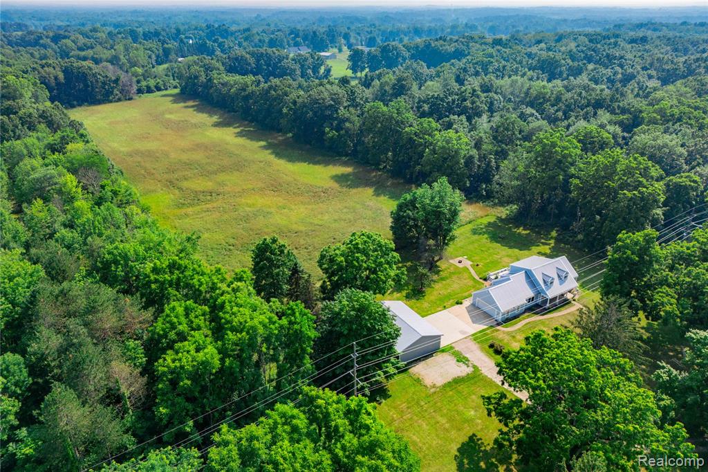 6400 E Highland Road, Howell, MI 48843 — Photo 40