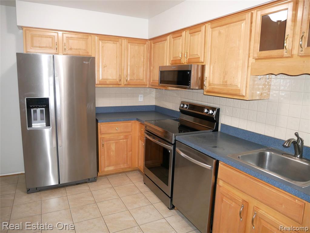 5082 Buckingham, Troy, MI 48098 — Photo 12