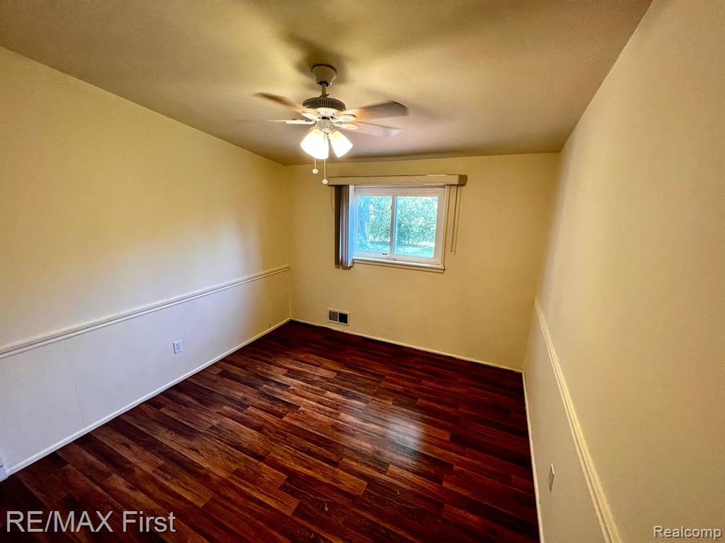 31030 E COUSINO Drive N, Warren, MI 48092 — Photo 14