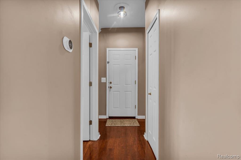6600 Doyon Drive S, Waterford, MI 48327 — Photo 16