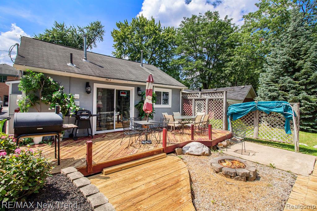 4766 Linwood, West Bloomfield, MI 48324 — Photo 29
