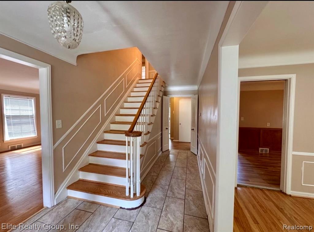 19677 Roslyn Road, Detroit, MI 48221 — Photo 2