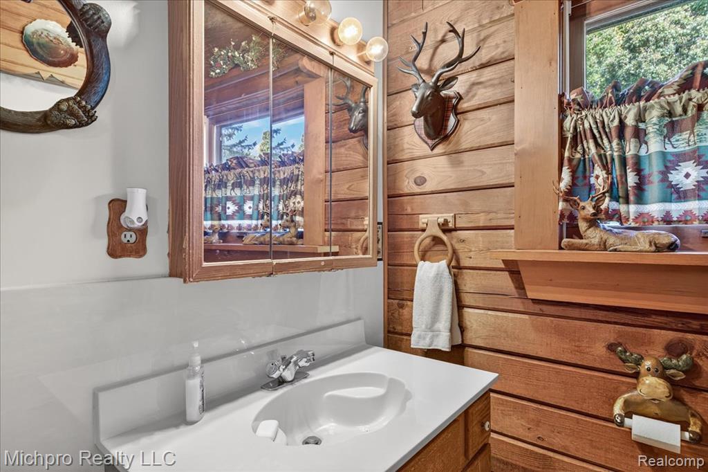7855 Willis Road, Brown, MI 48416 — Photo 32