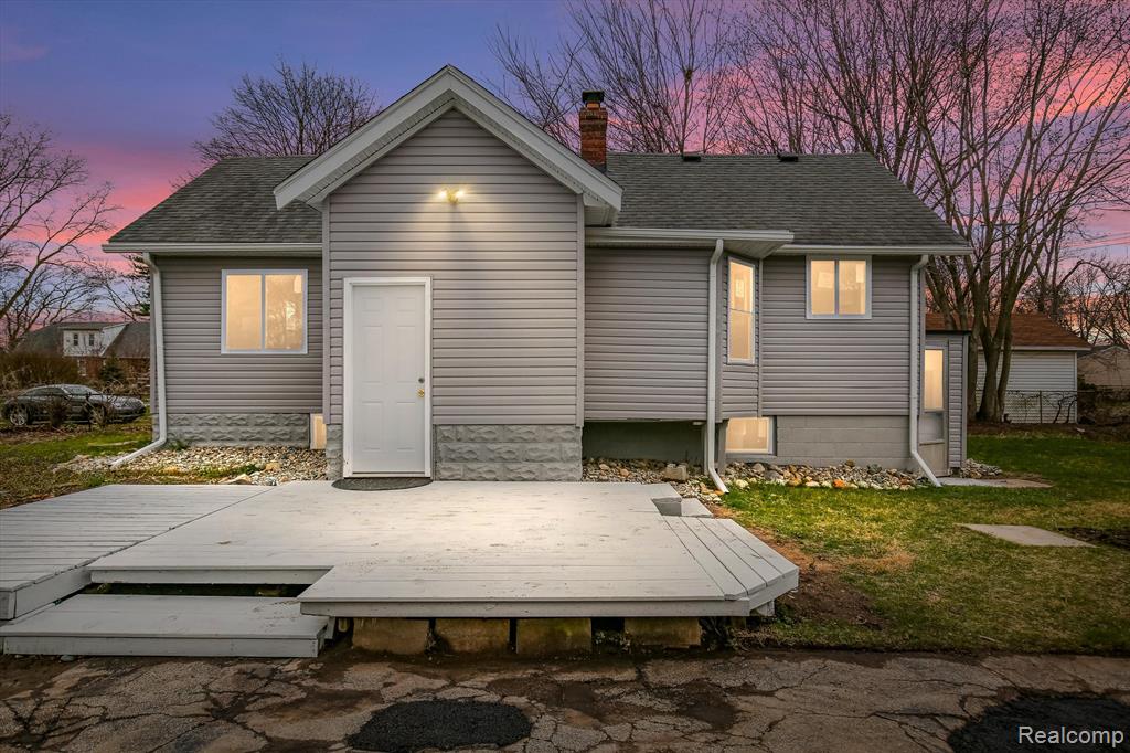 885 PARKWOOD Avenue, Ypsilanti, MI 48198 — front exterior