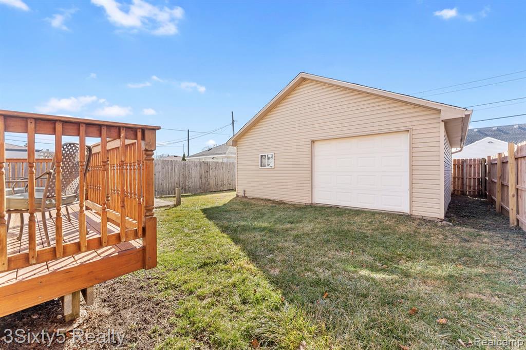 243 Emmons Boulevard, Wyandotte, MI 48192 — Photo 25