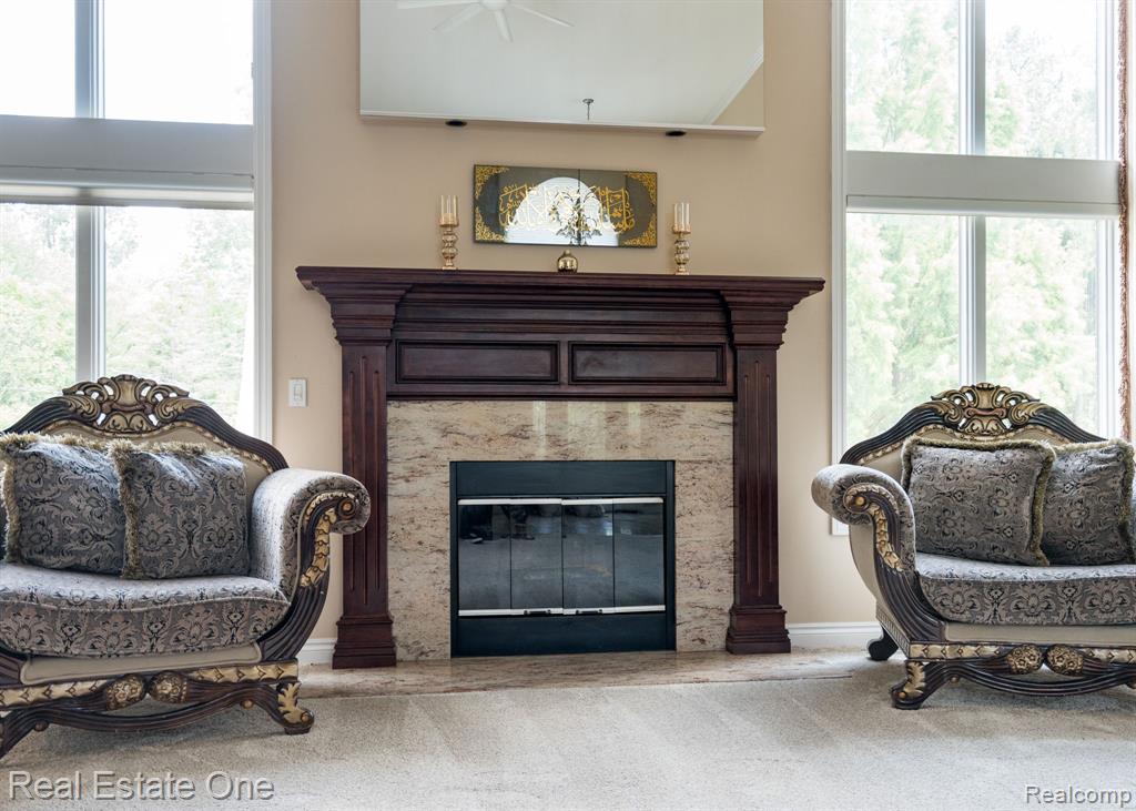 6120 EVANSWOOD Road, Troy, MI, 48085