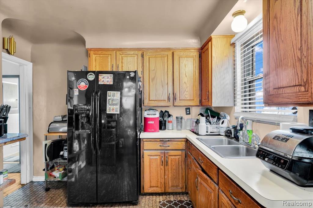 14004 Woodmont Avenue, Detroit, MI 48227 — Photo 9