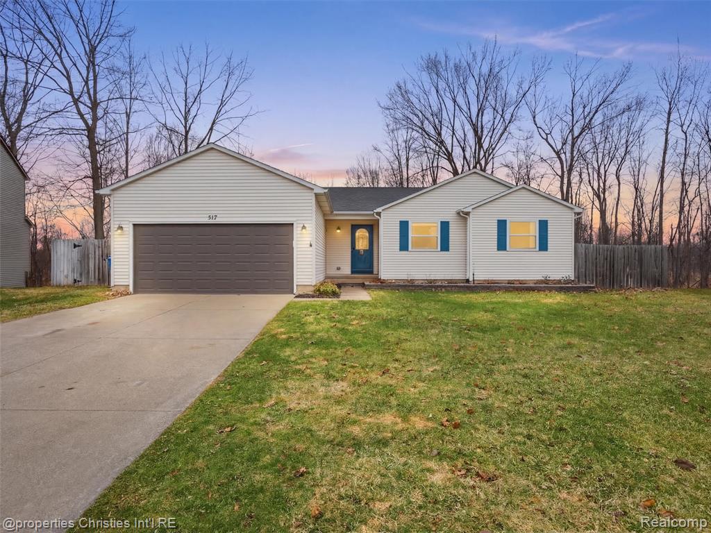 517 Cove View Drive, Waterford, MI 48327 — front exterior