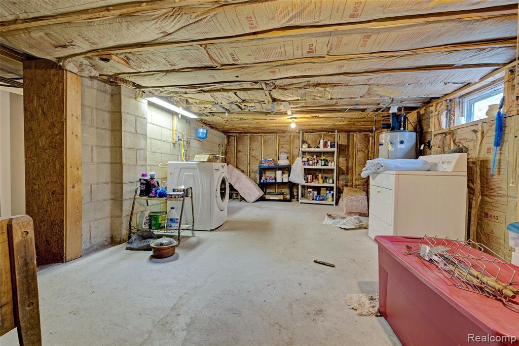 8028 Clarence Street, Goodrich Vlg, MI — Photo 51