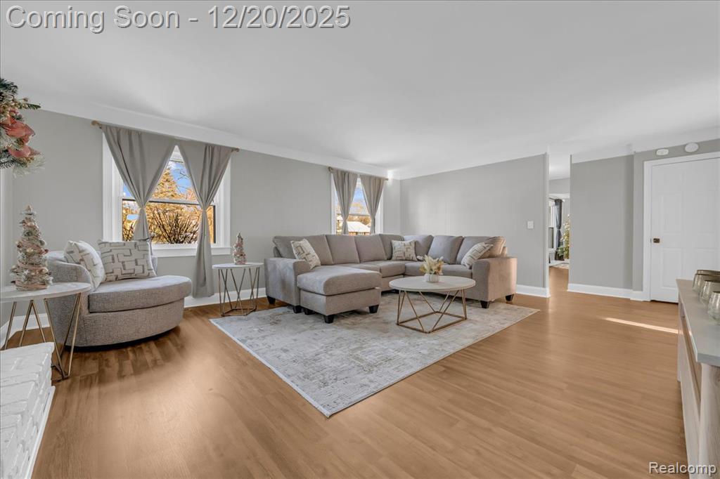 518 Charing Cross Drive, Grand Blanc, MI 48439 — Photo 24