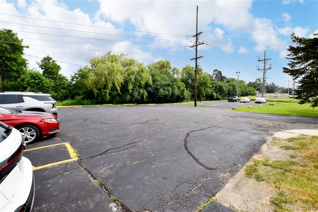 3438 Lennon Road, Flint, MI 48507 — Photo 21