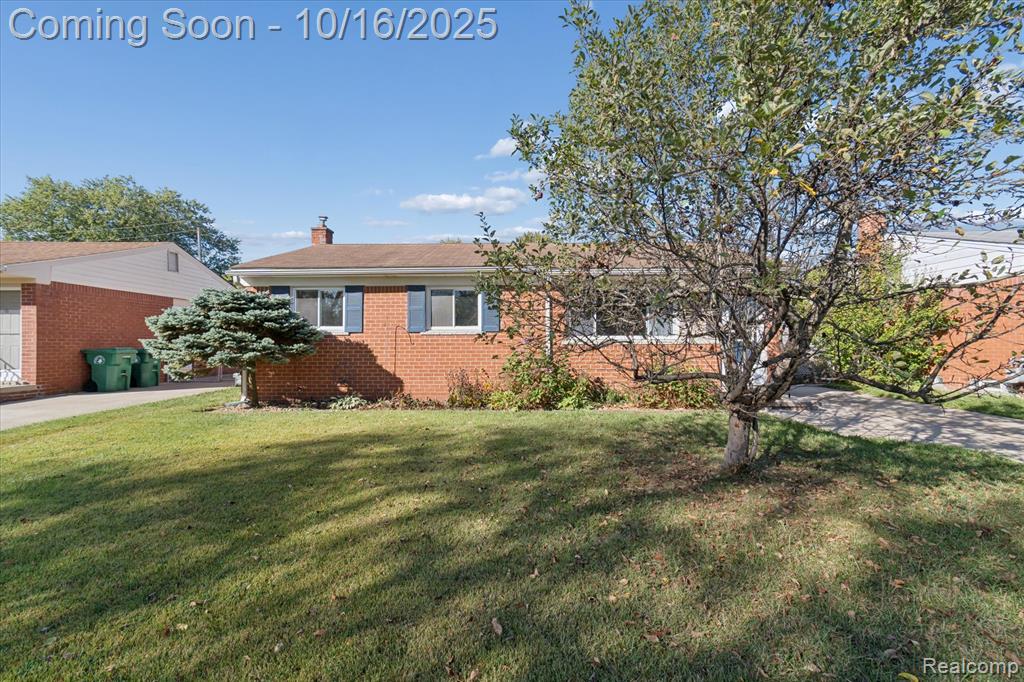 6439 Huntleigh Street, Garden City, MI — Photo 3