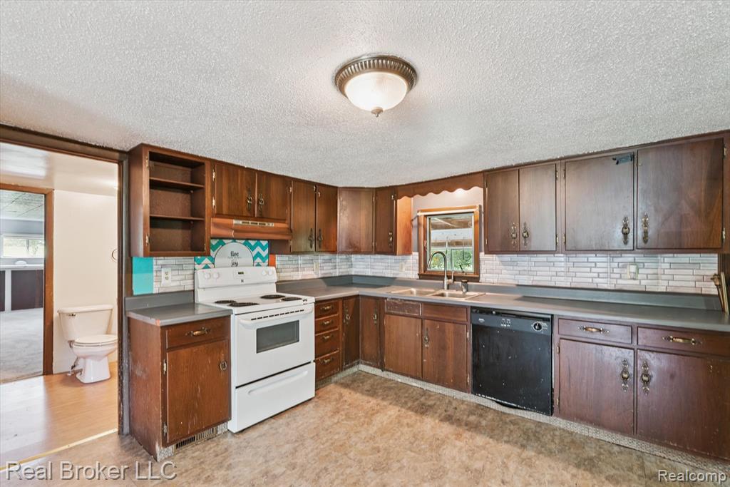 1351 Taylor Road, Tecumseh, MI 49286 — Photo 23
