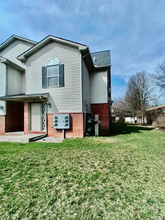 17177 Higdon Drive, Brownstown, MI 48193 — Photo 3