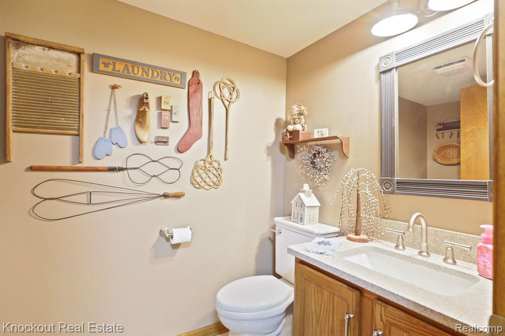 57 PINE GROVE Drive, Frankenmuth, MI 48734 — Photo 20
