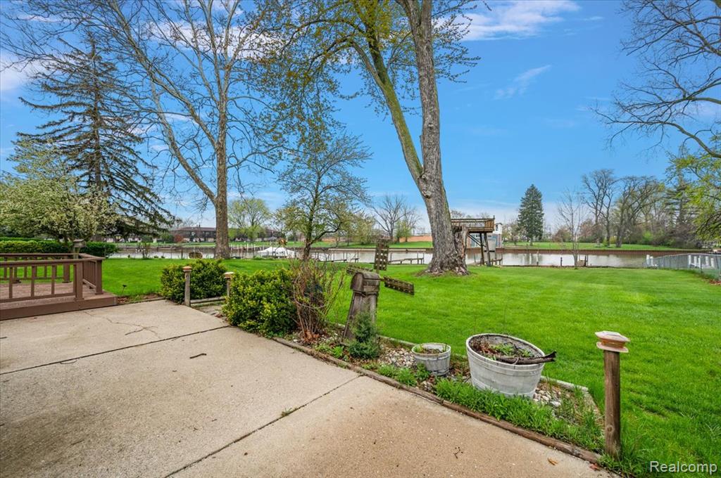 25651 S River Road, Harrison Township, MI — Photo 49