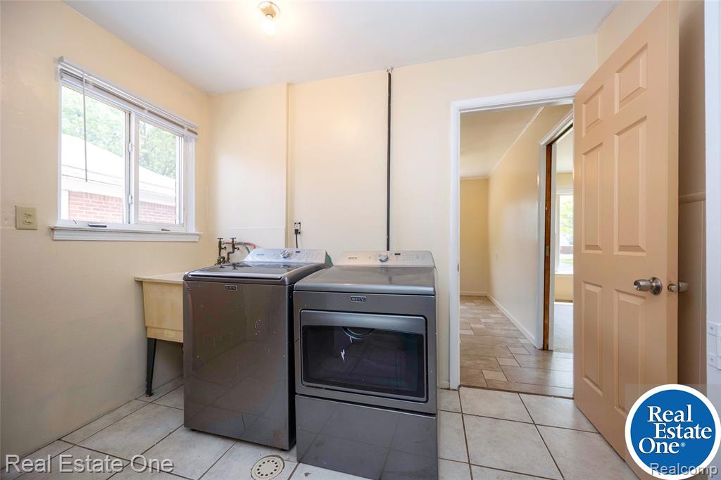 7952 Elm Street, Taylor, MI 48180 — Photo 9