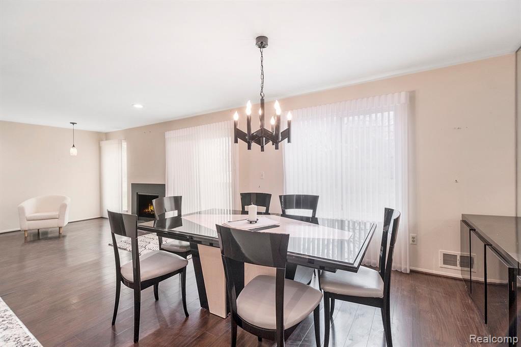 7353 Brynmawr Drive, #37, West Bloomfield, MI — Photo 11