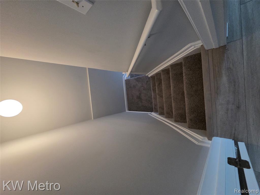 6680 Ridgefield Circle Circle, 104, West Bloomfield, MI — Photo 18