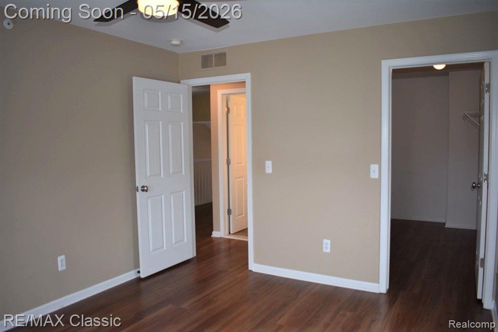 436 BOARDWALK Drive, Walled Lake, MI 48390 — Photo 18