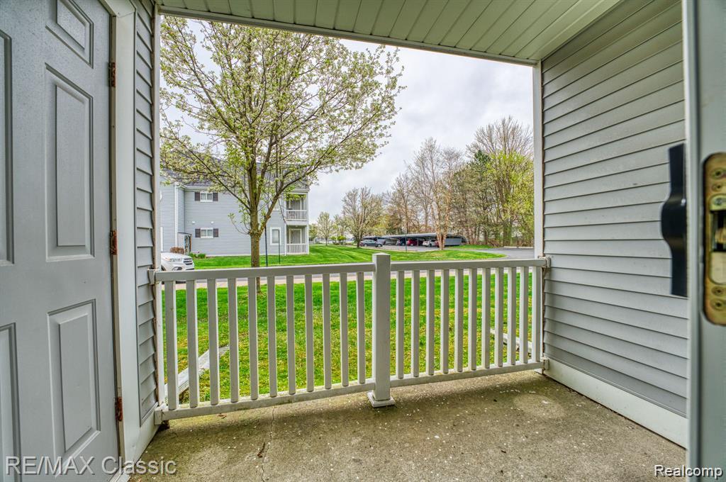 1155 S Lake Drive, 57, Novi, MI 48377 — Photo 16