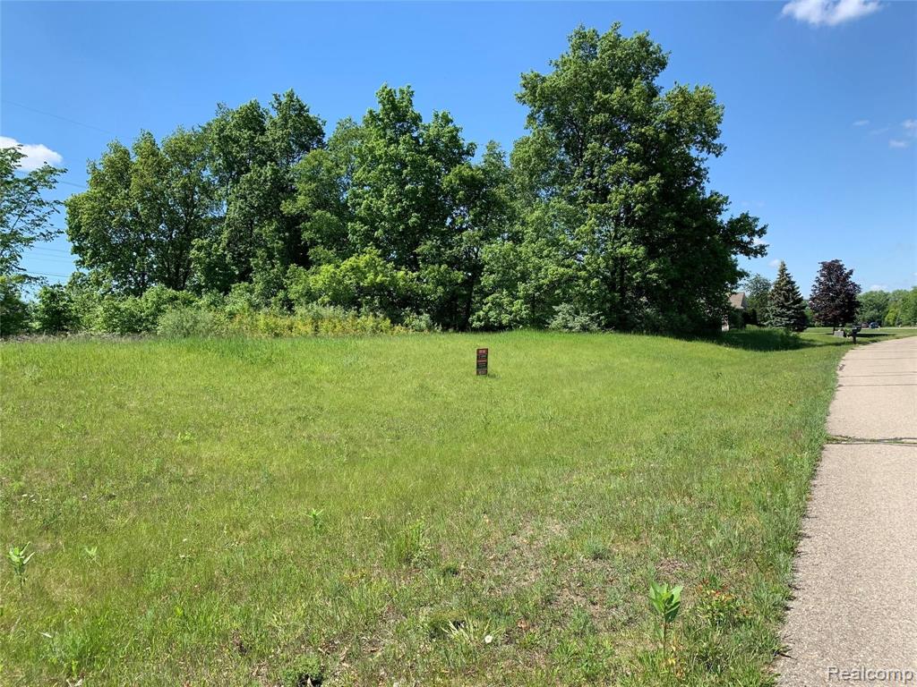 6157 HIGH VALLEY Drive, White Lake, MI 48383 — Photo 18