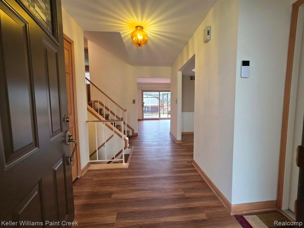 4714 Pickwick Drive, Sterling Heights, MI 48310 — Photo 4