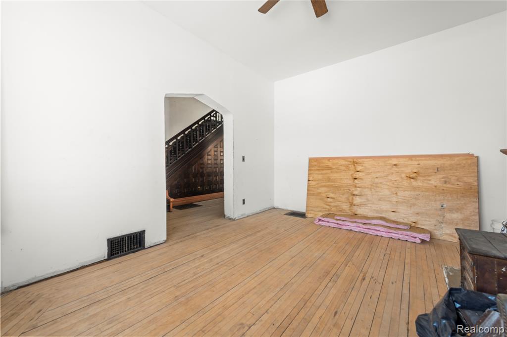 3003 E Grand Boulevard, Detroit, MI 48202 — Photo 10