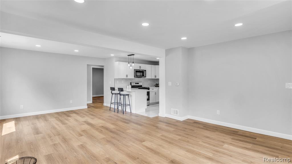 13501 Mettetal Street, Detroit, MI 48227 — Photo 9
