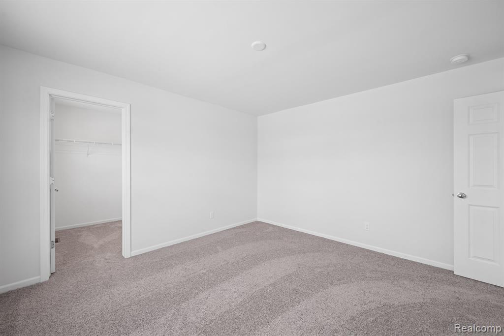 418 Hidden River W, Holly, MI 48442 — Photo 23