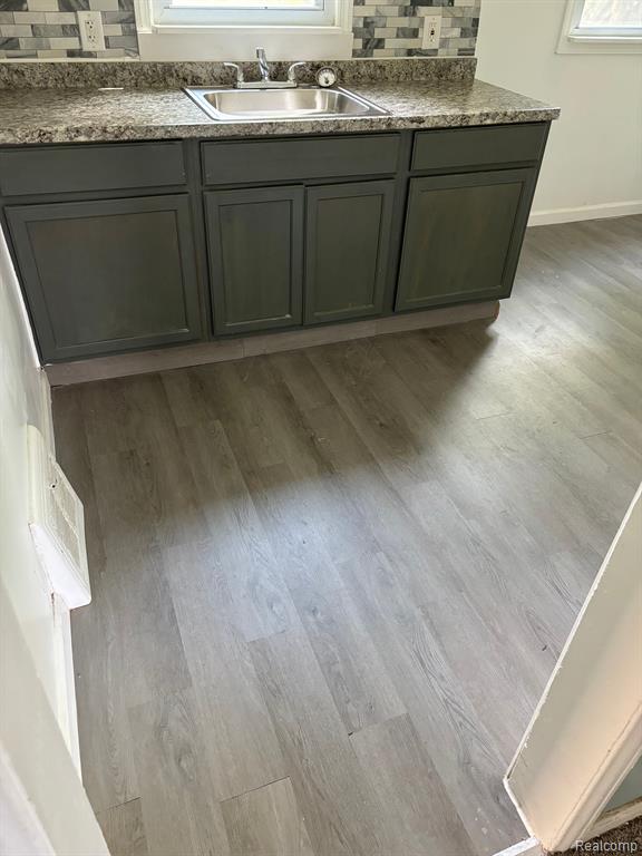 8210 ASBURY Park, Detroit, MI 48228 — Photo 19