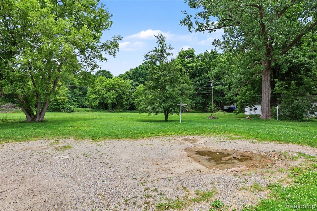 5388 Davison Road, Lapeer, MI 48446 — Photo 26
