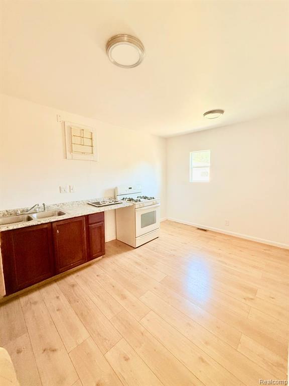 5116 Harold Street, Hamtramck, MI 48212 — Photo 10