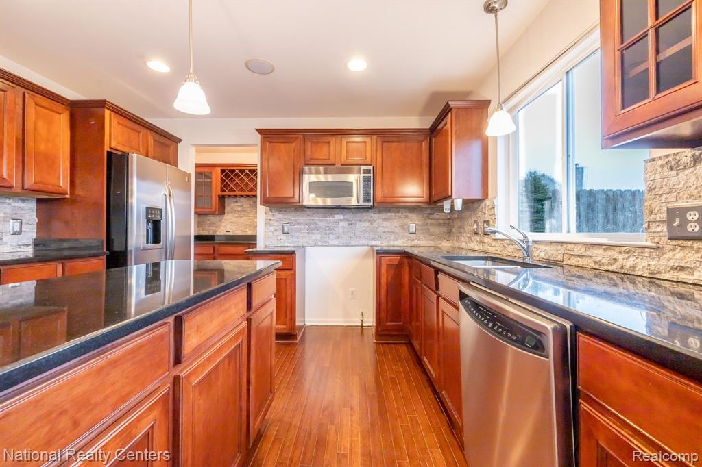 7653 Wood Brook Road, Ann Arbor, MI 48103 — Photo 27