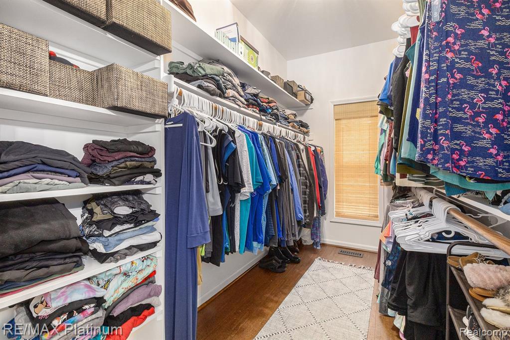 1055 WOODVALE, Milford, MI 48381 — Photo 13