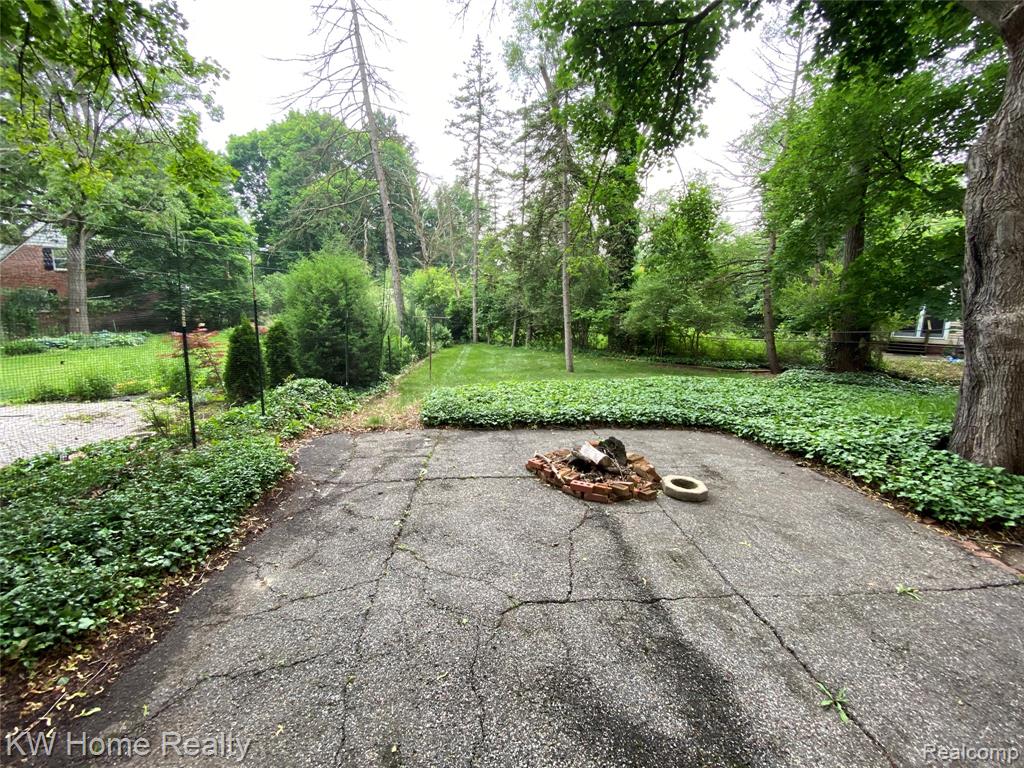 27943 Sunset Boulevard W, Lathrup Village, MI 48076 — Photo 36