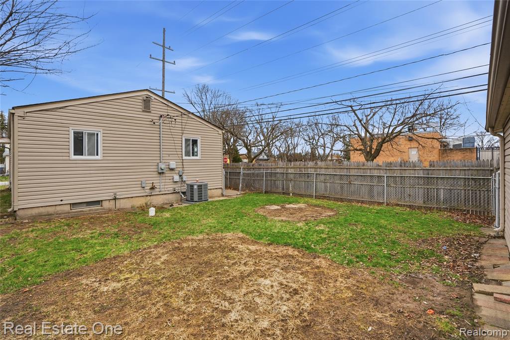 5416 JACKSON Street, Dearborn Heights, MI 48125 — Photo 26