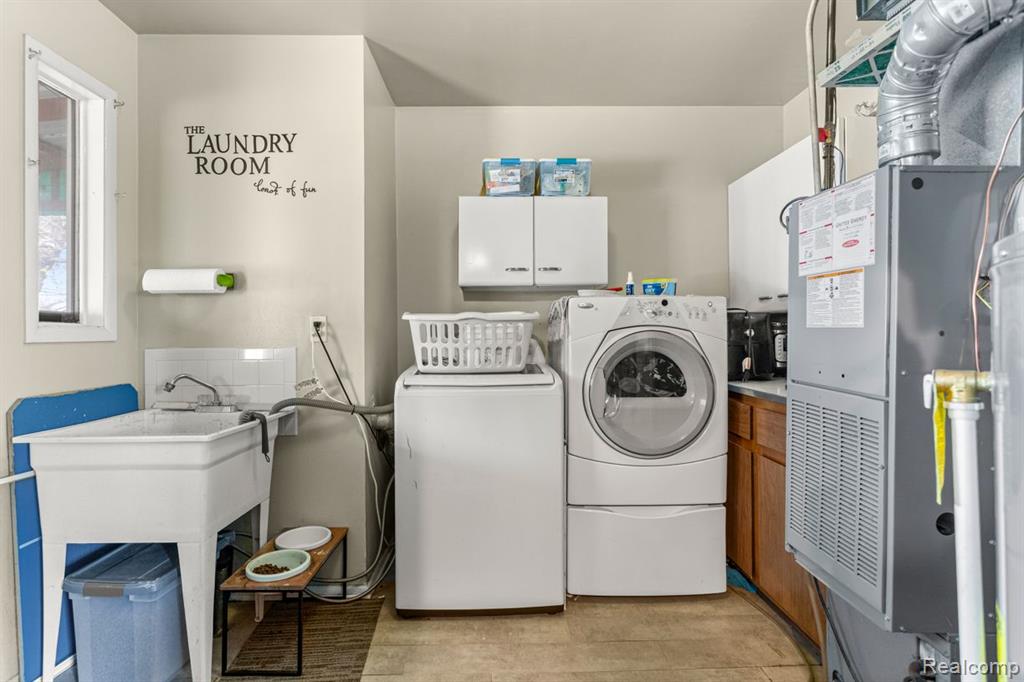 9834 DUDLEY Street, Taylor, MI 48180 — Photo 18