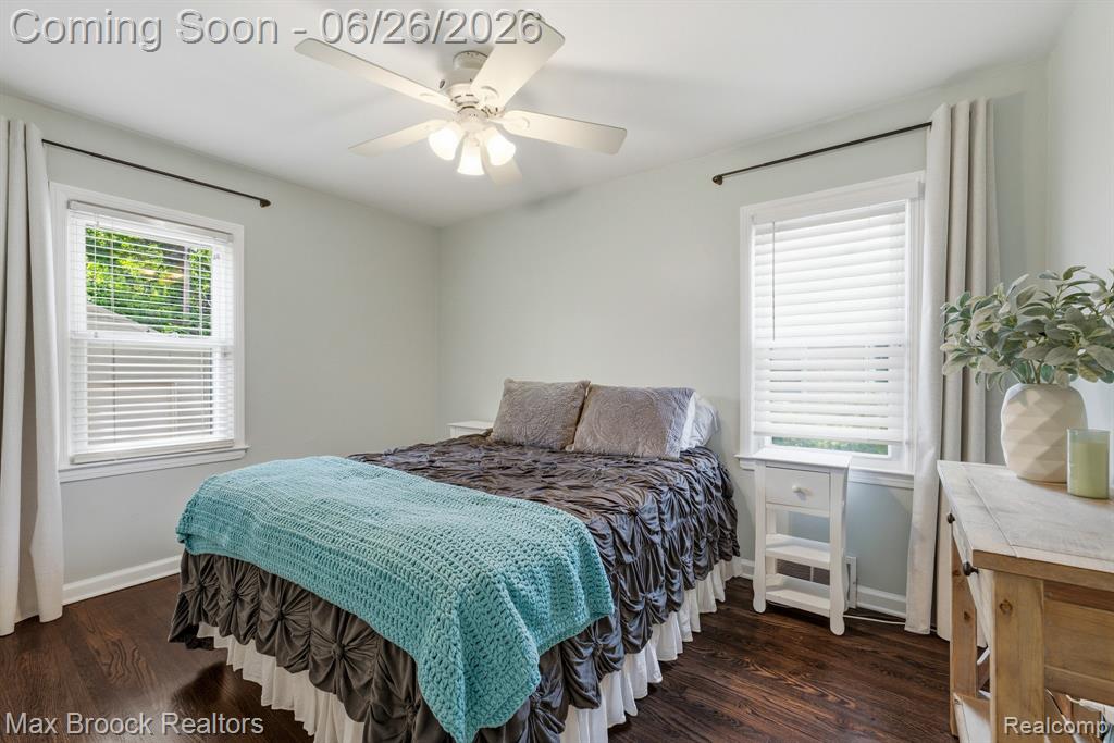 618 S Gainsborough Avenue, Royal Oak, MI 48067 — Photo 15