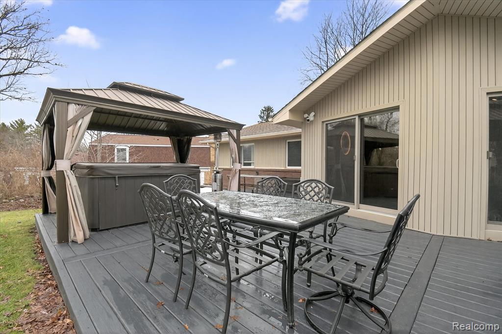 9474 Steephollow Drive, White Lake, MI — Photo 36