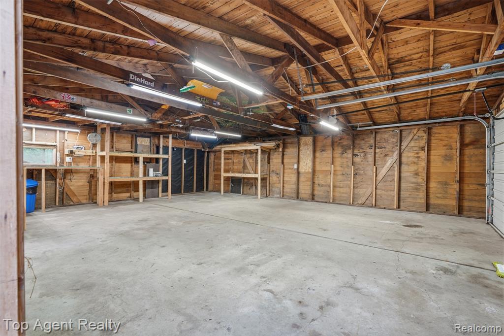 7048 Lapham, Waterford, MI 48329 — Photo 24
