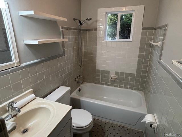 5580 Sunnycrest Drive, West Bloomfield, MI 48323 — Photo 14