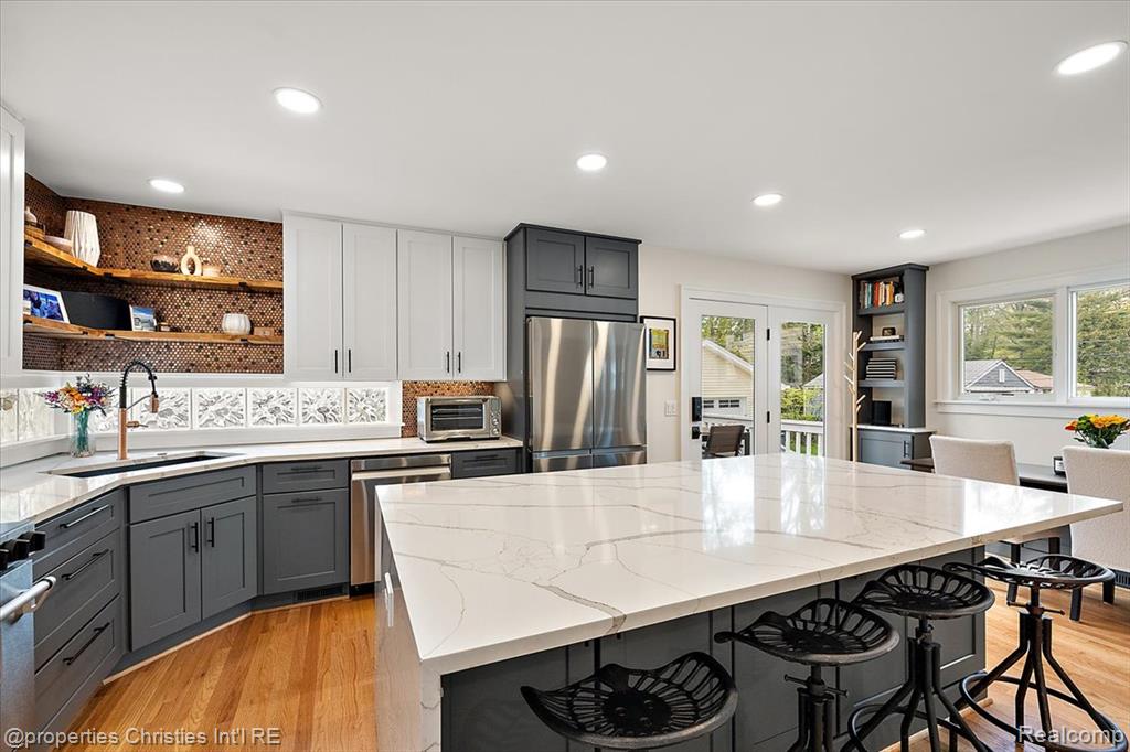 917 Maplegrove Avenue, Royal Oak, MI 48067 — Photo 34