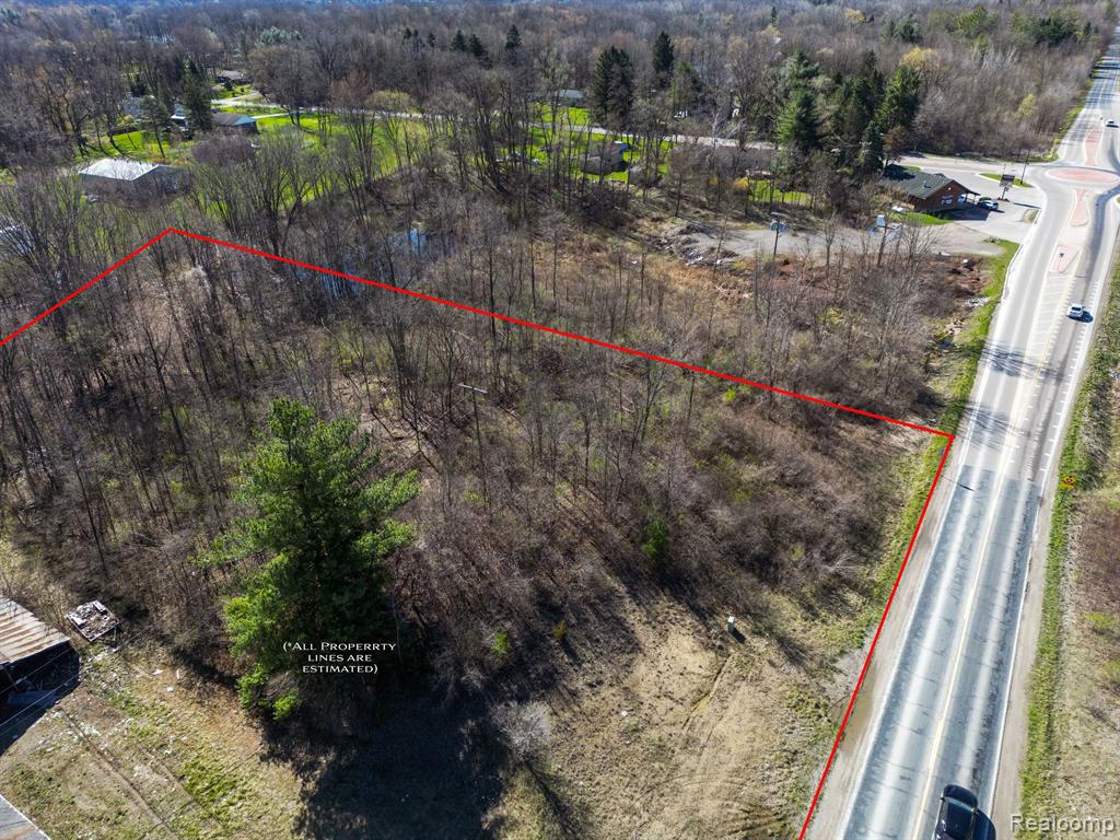 8860 PONTIAC Trail, South Lyon, MI 48178 — Photo 10
