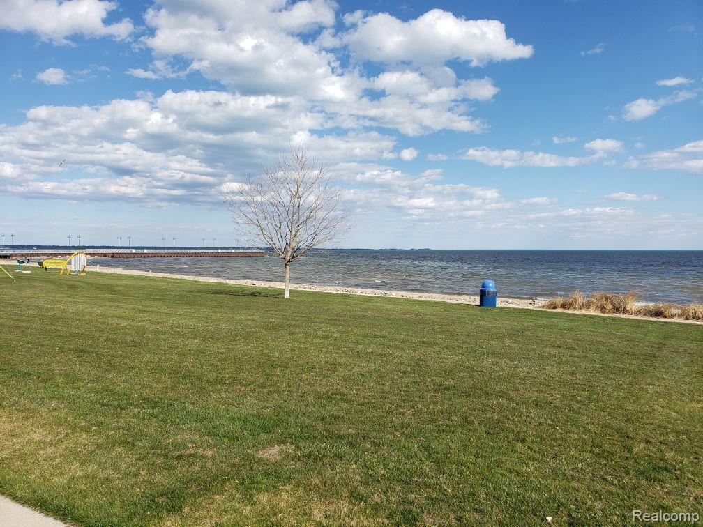 905 W 1ST Street, Tawas City, MI 48763 — Photo 22